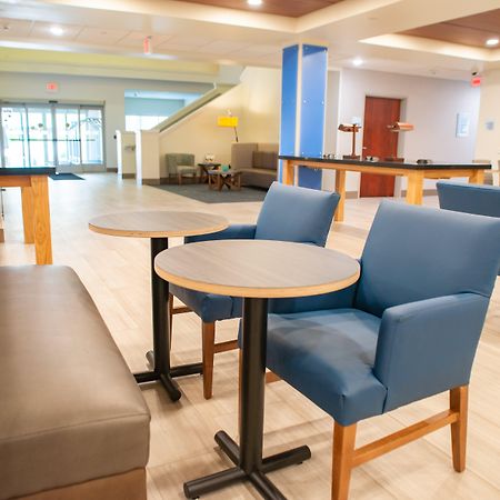 Holiday Inn Express Winona By Ihg Екстериор снимка